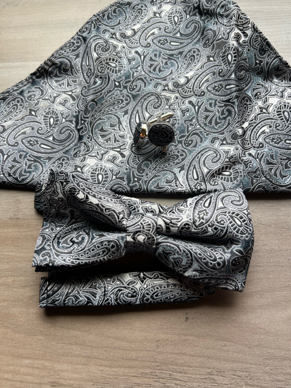 Barry Wang Grey Paisley Bow Tie & Pocket Square Set with Cufflinks